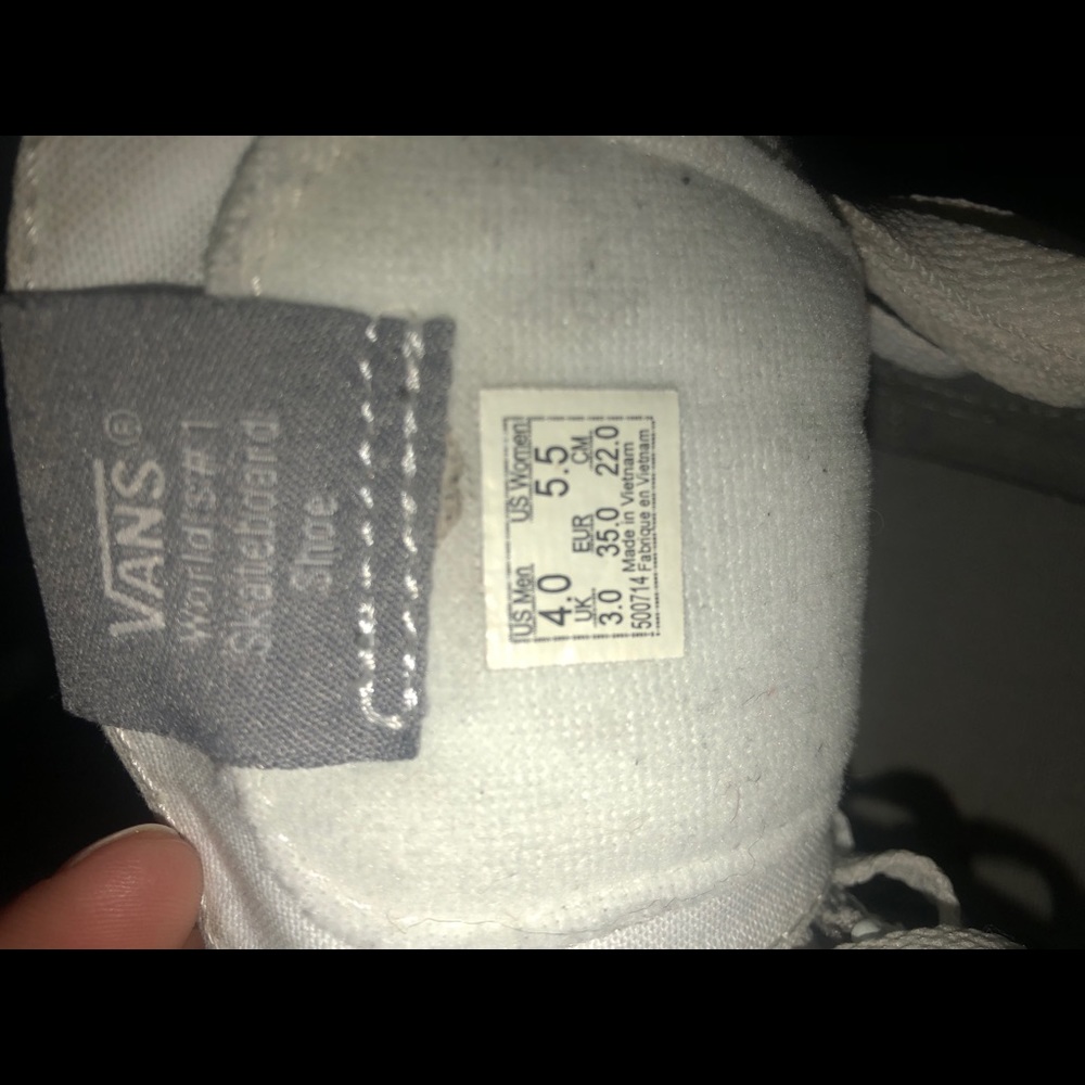 Vans - Picture 8 of 9